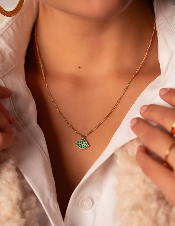 My Jewellery Necklace with green tres belle char MJ08351