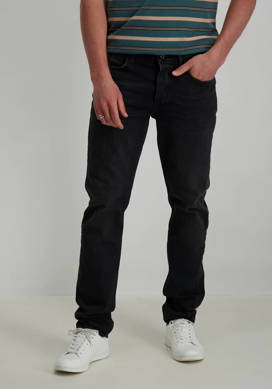 PureWhite The Ryan Slim Fit Jeans W3007